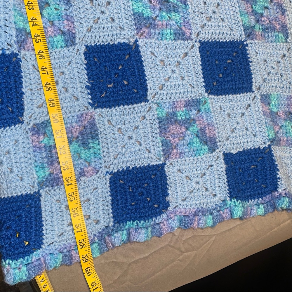 Granny Square Afghan Crochet Knit Throw Blanket Blue 50 X 59 Winter Comfy Warm - Picture 4 of 10